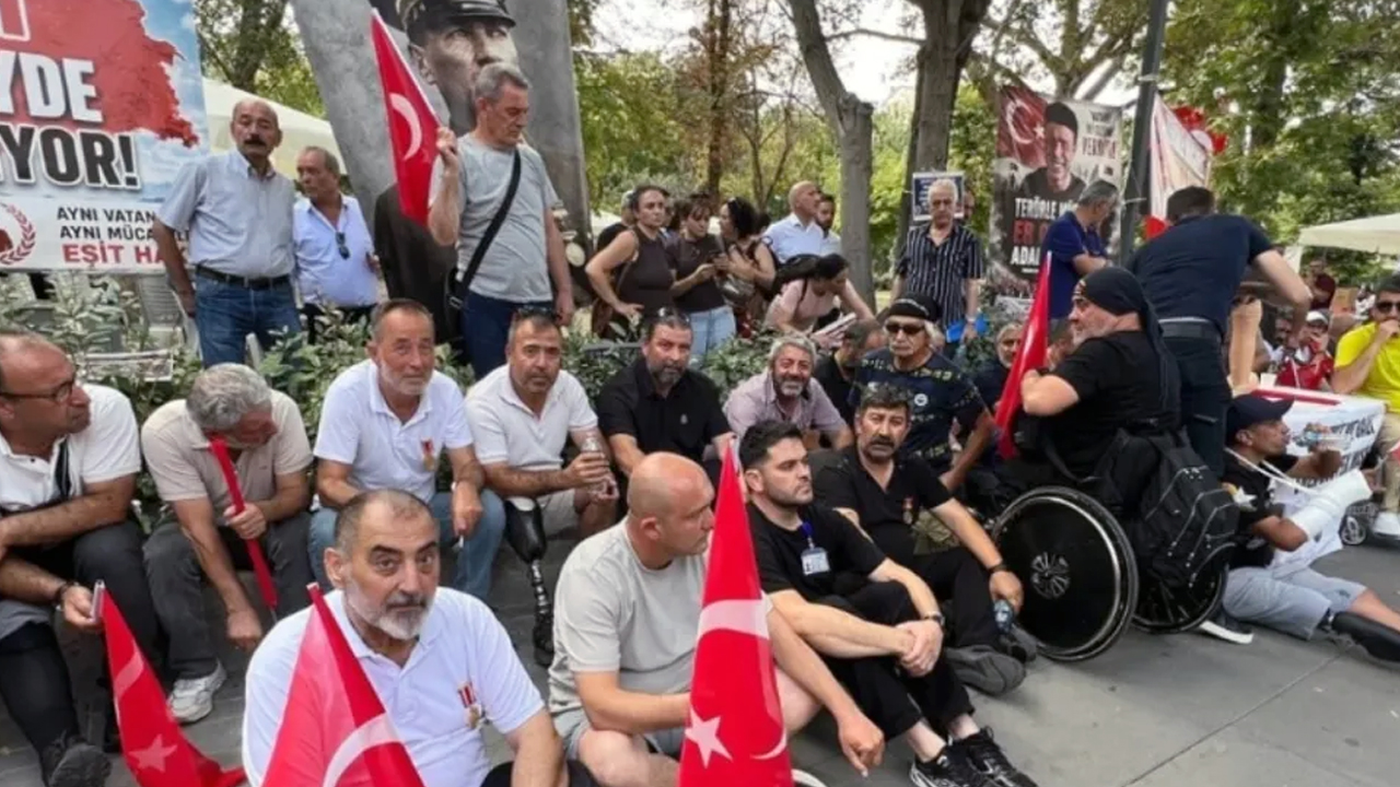 GAZİLERİMİZİN YERİ POLİS ÇEMBERİNİN ORTASI DEĞİL, DEVLETİN BAŞKÖŞESİDİR