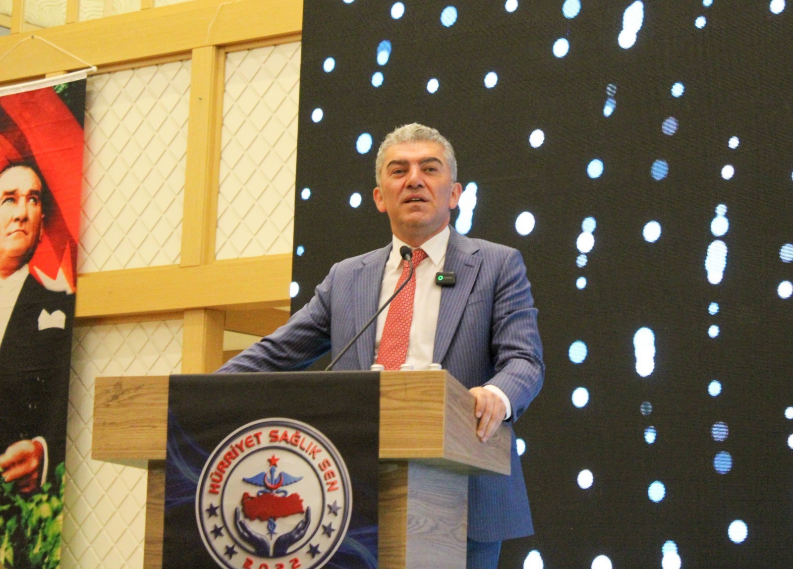 MEMUR-SEN VE KAMU-SEN: BARAJINIZ SALTANATINIZI KURTARAMAYACAK!